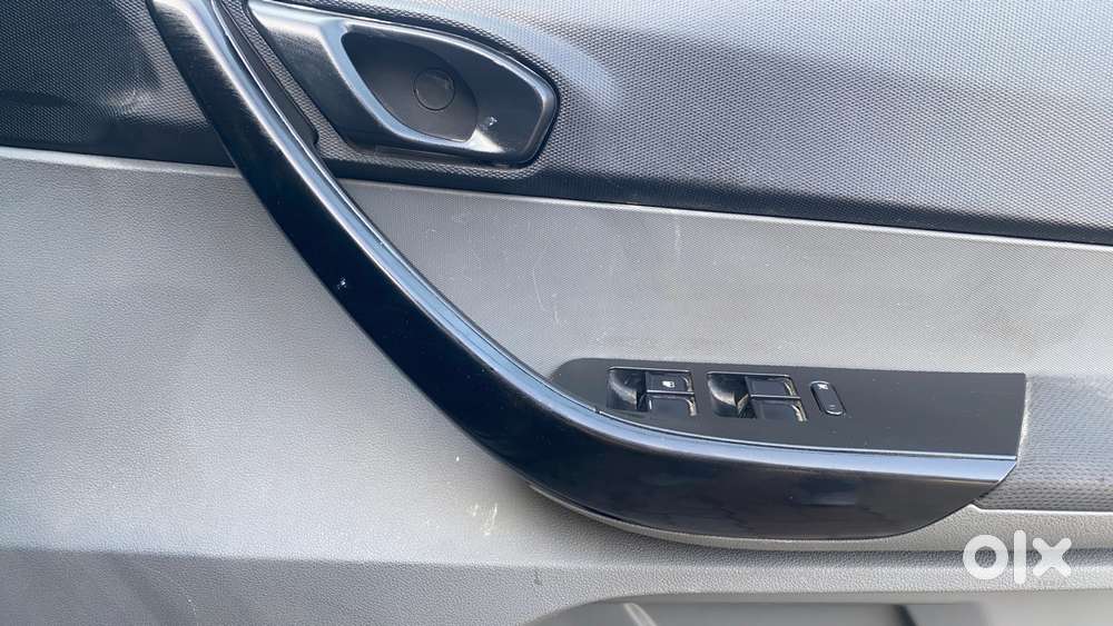 Tata Tigor 1.2 Revotron Xt, 2018, Petrol