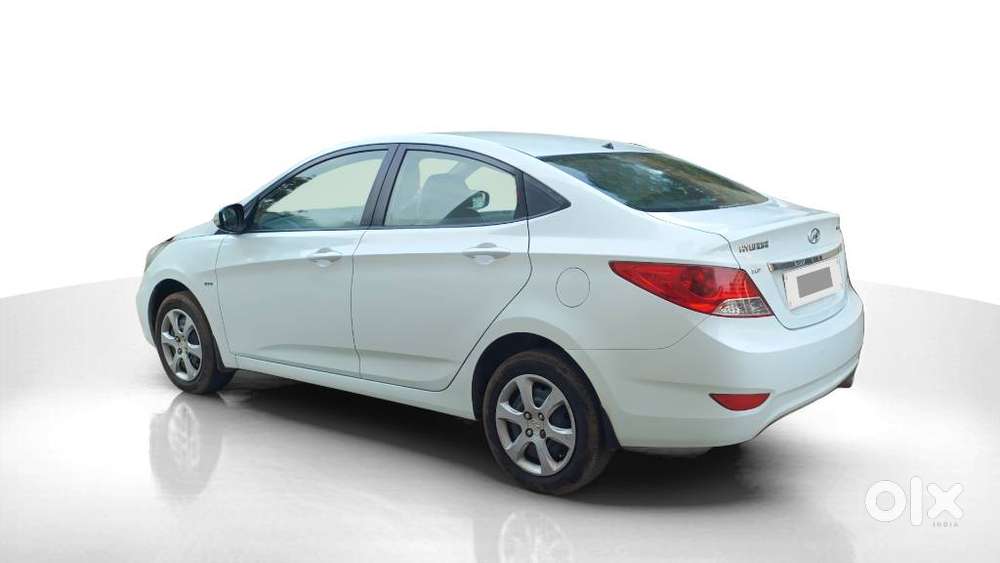 Hyundai Verna Vtvt 1.6 At Ex, 2013, Petrol