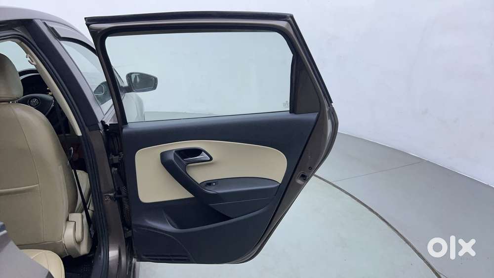 Volkswagen Ameo 1.2 Mpi Highline 16 Alloy, 2016, Petrol