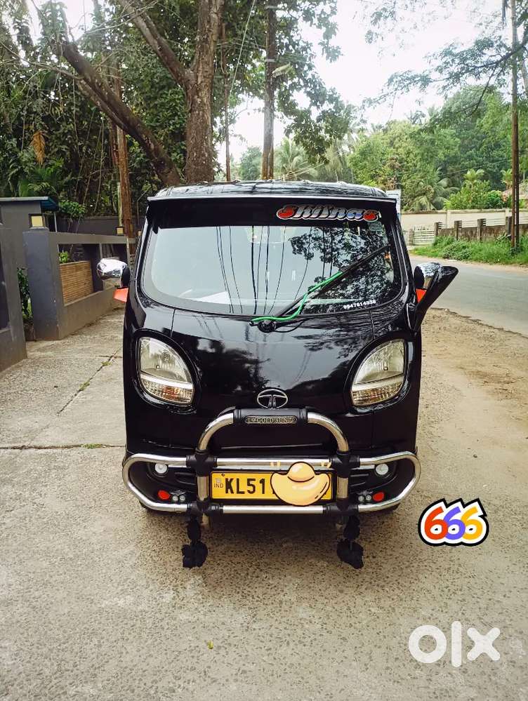 Tata Magic Iris Diesel Automatic 2013
