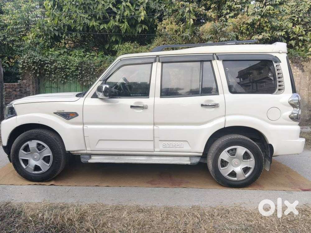Mahindra Scorpio S4, 2016, Diesel