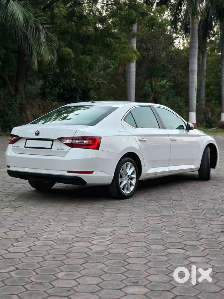 Skoda Superb L&k 2.0 Tdi At, 2020, Diesel