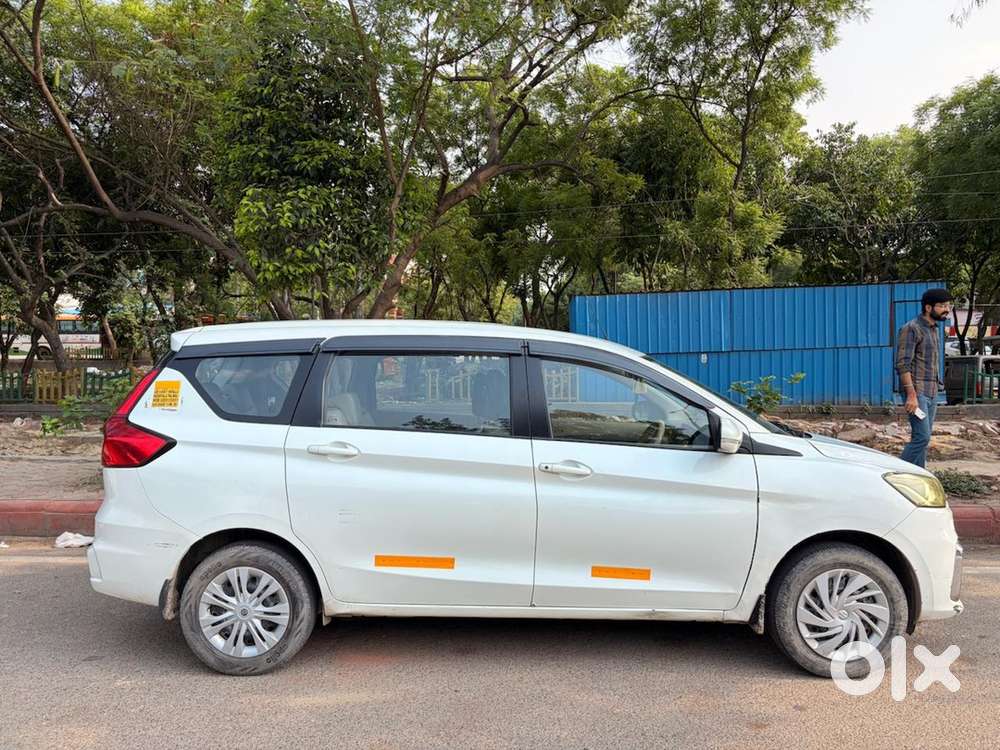 Maruti Suzuki Ertiga 1.5 Vxi 2025