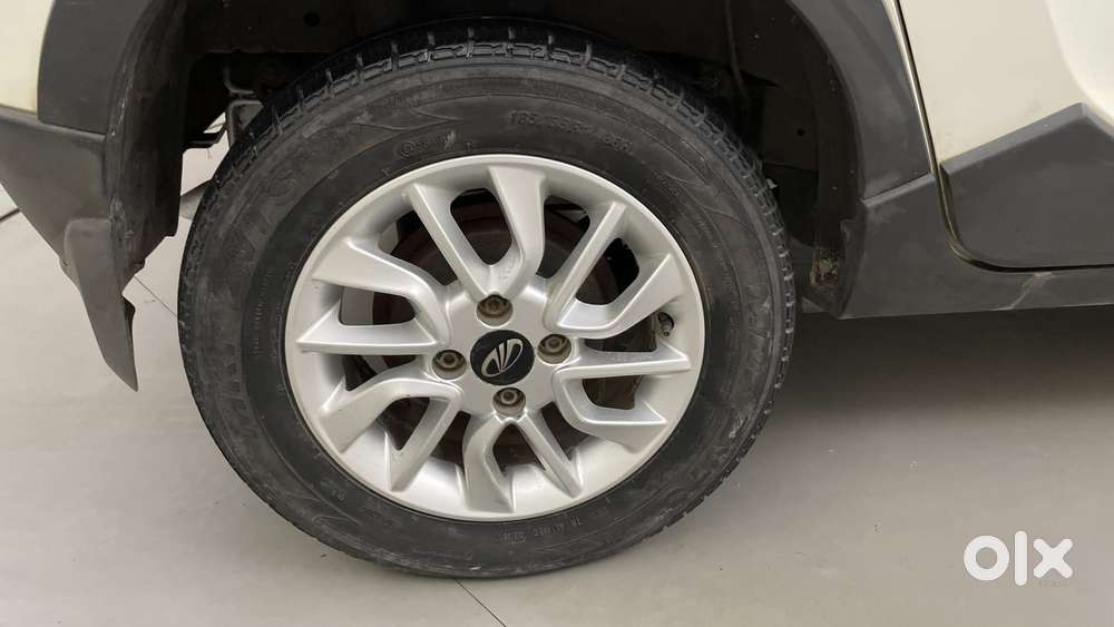 Mahindra Kuv 100 2016-2017 Mfalcon G80 K8, 2016, Petrol