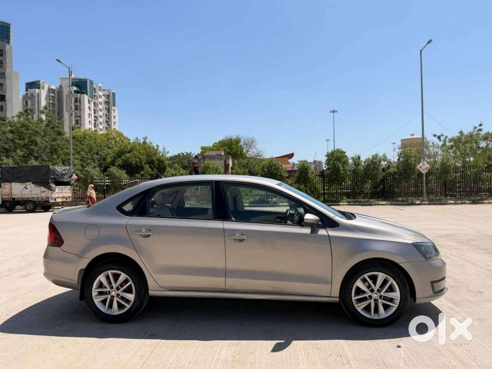 Skoda Rapid [2016-2020] 1.5 Style Plus Tdi At, 2018, Diesel