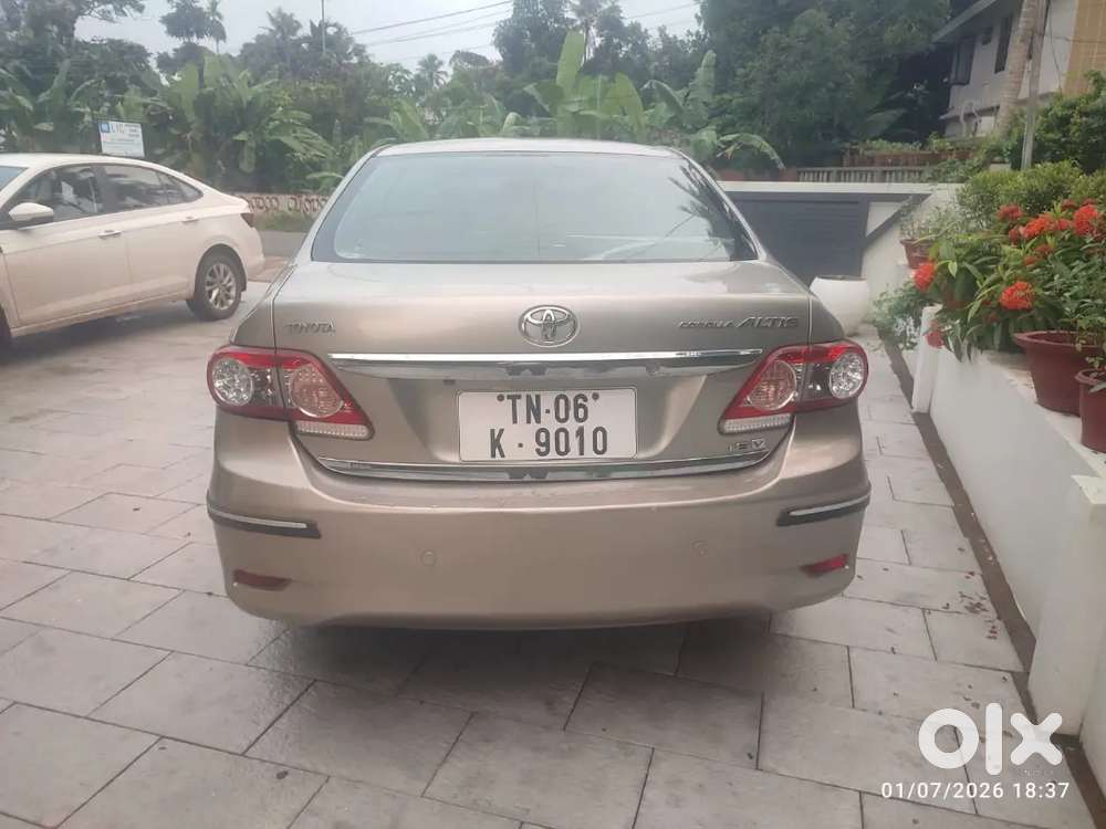 Toyota Corolla Altis 2013