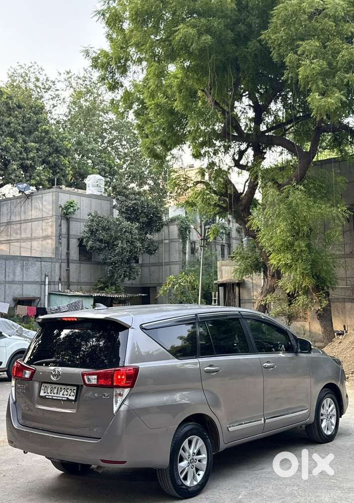 Toyota Innova Crysta 2.4 G Mt, 2016, Diesel