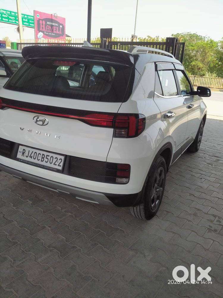 Hyundai Venue 1.5 Crdi Sx (o), 2023, Diesel