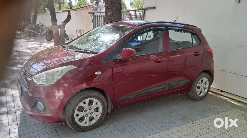 Hyundai Magna, With Parking Sensor,  Rear Camera, Infotainment 9 Inch