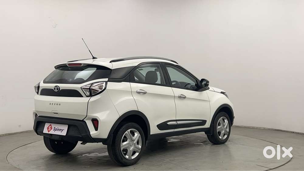 Tata Nexon 1.5 Revotorq Xm, 2022, Diesel