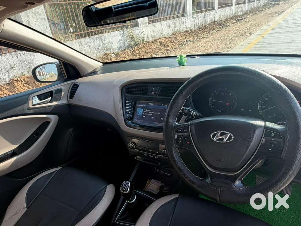 Hyundai I20 2015 Diesel 700000 Km Driven