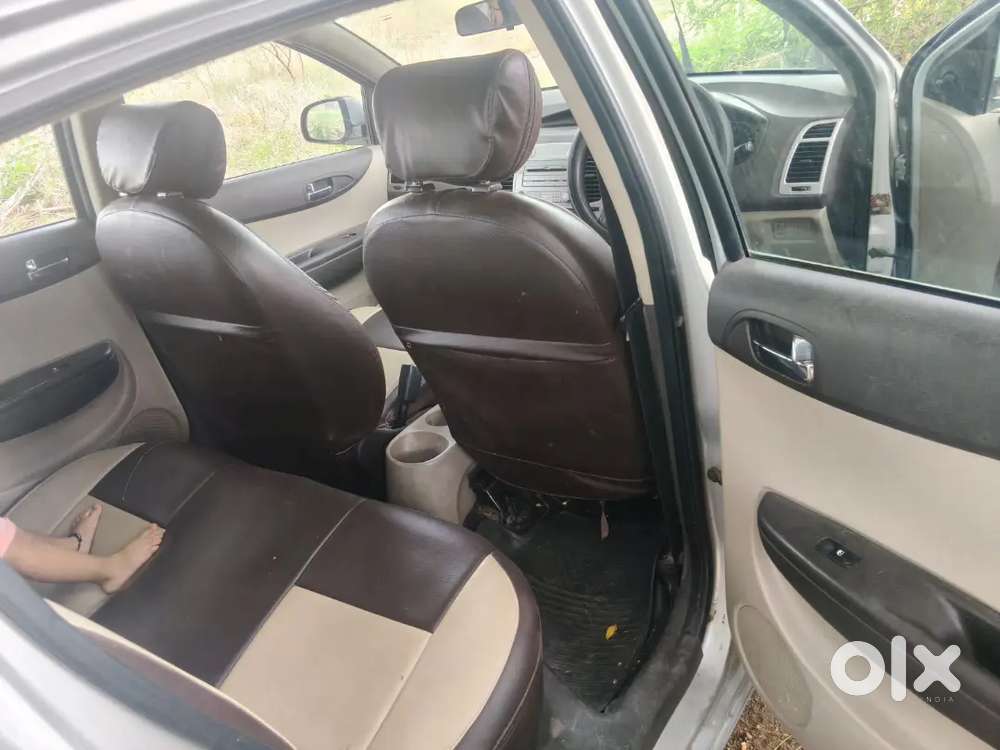 Hyundai I20 2012 Model Car