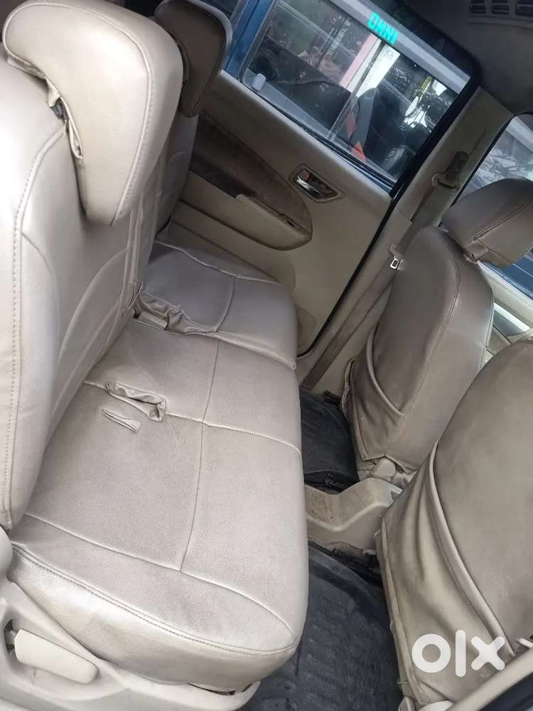 Maruti Suzuki Ertiga 2012