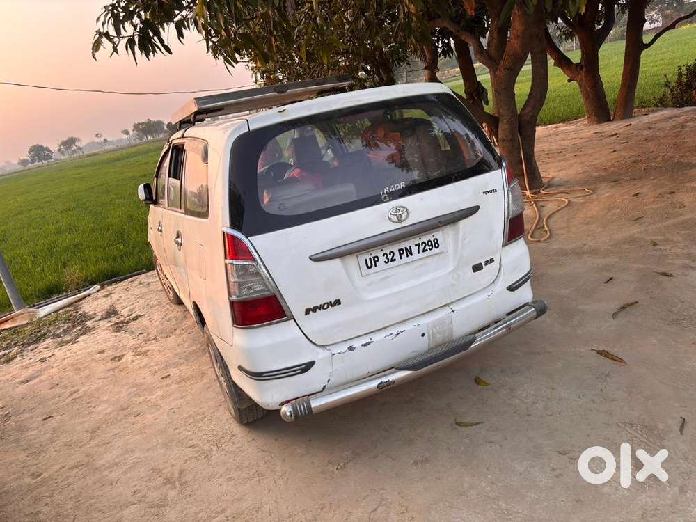 Toyota Innova 2015 Diesel Well Maintained