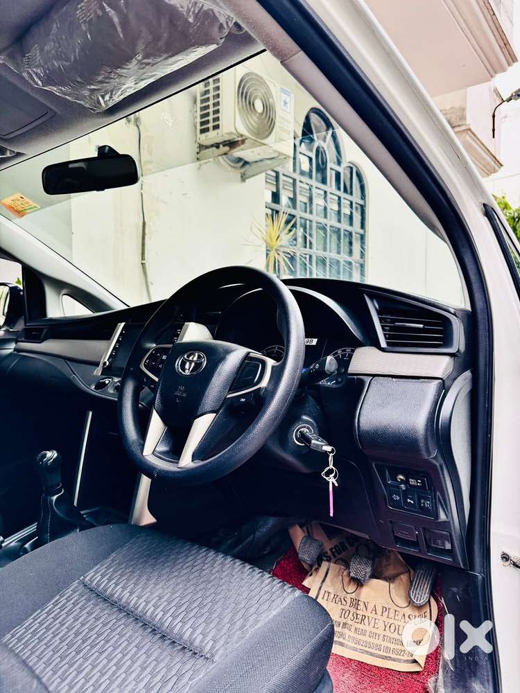 Toyota Innova Crysta 2.4 G Mt, 2022, Diesel