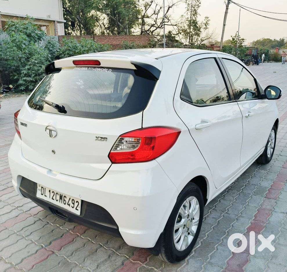 Tata Tiago 1.2 Revotron Xza, 2017, Petrol
