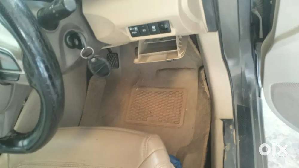 Maruti Suzuki Ertiga 20 ..2years Loan Balance H