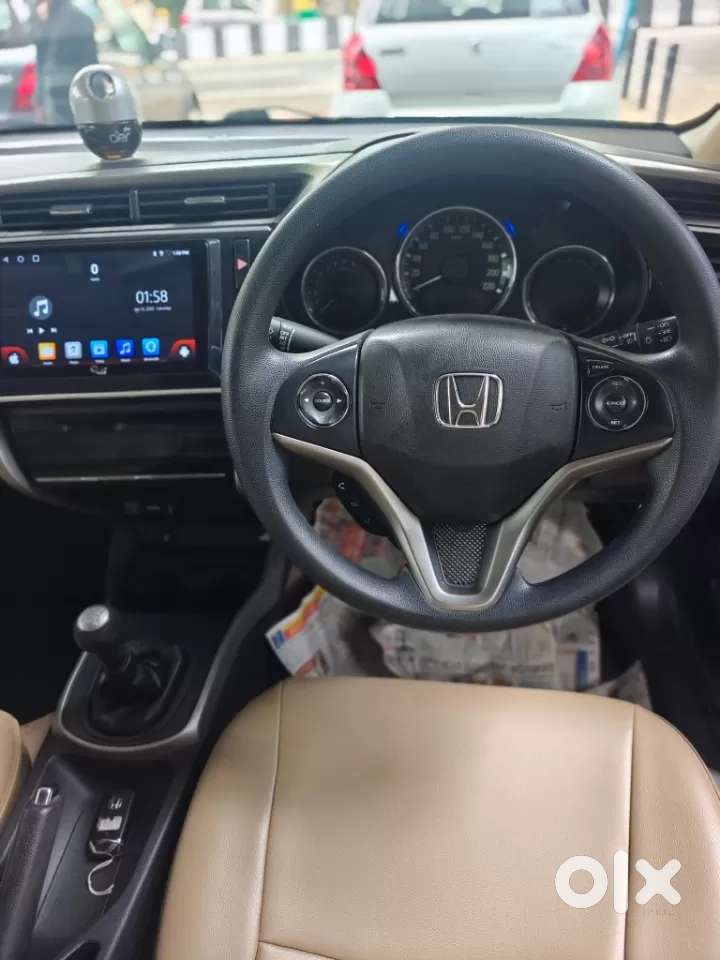 Honda City 1.5 V 5th Gen I-vtec Mt, 2017, Petrol