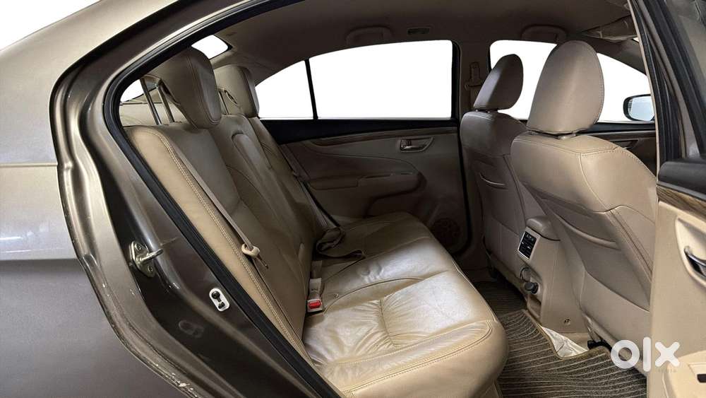 Maruti Suzuki Ciaz 1.5 Alpha Shvs Mt, 2021, Petrol