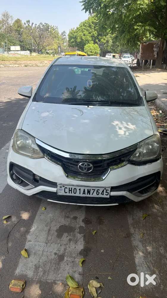 Toyota Etios Liva 2012 Diesel 100000 Km Driven
