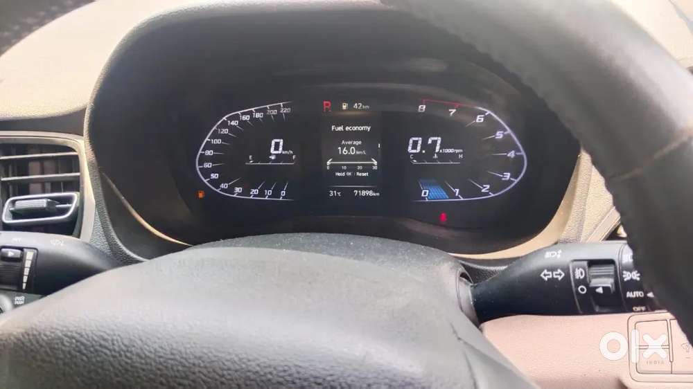 Hyundai Verna 2022 Petrol 71800 Km Driven