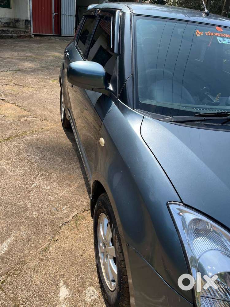 Maruti Suzuki Swift Petrol 2006