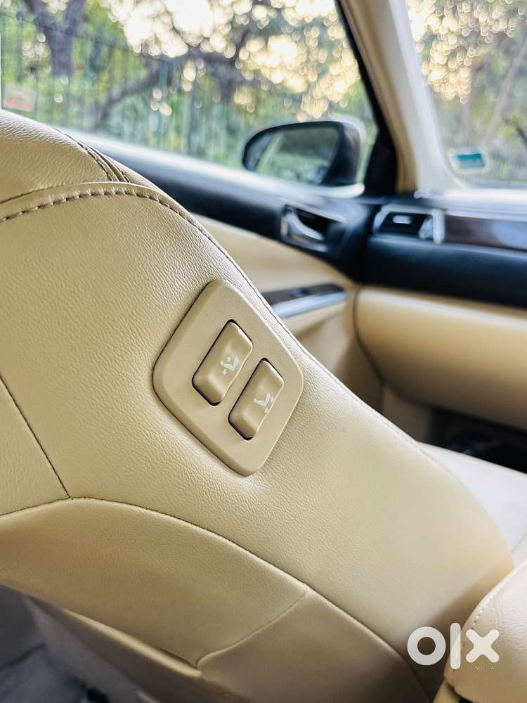 Toyota Camry Hybrid 2.5, 2016, Cng & Hybrids