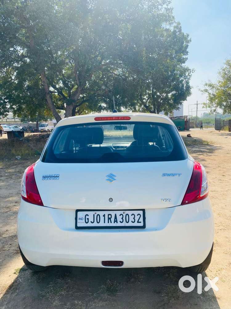 Maruti Suzuki Swift 2011-2014 Vxi, 2013, Petrol