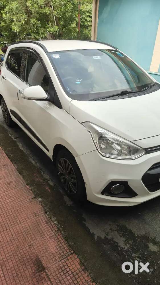 Hyundai Grand I10 Sportz Petrol 2015