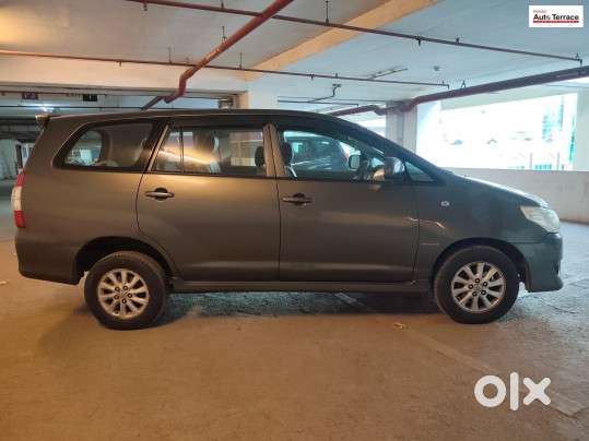 Toyota Innova 2.5 G (diesel) 8 Seater, 2013, Diesel