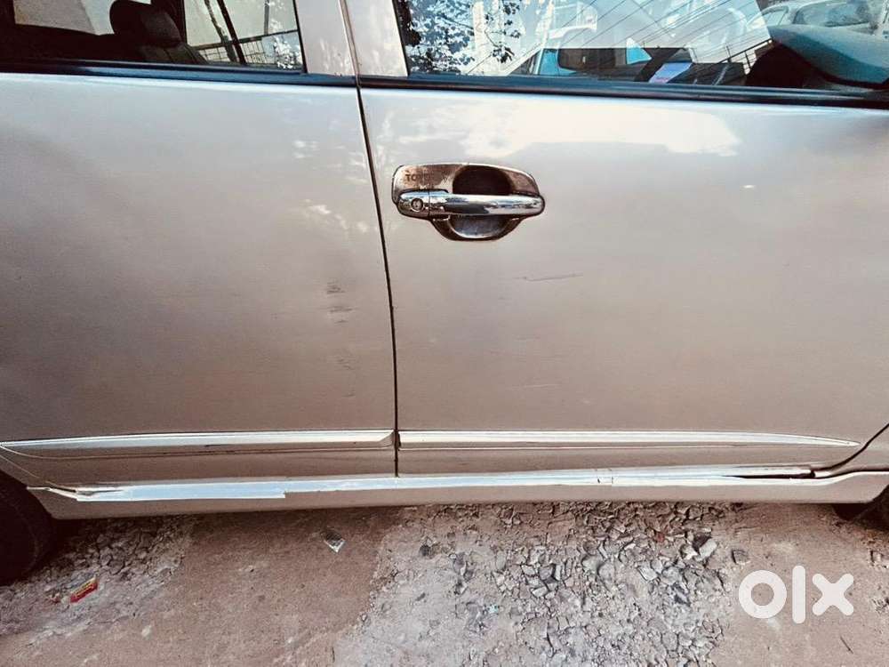 Toyota Innova 2015 Diesel Well Maintained