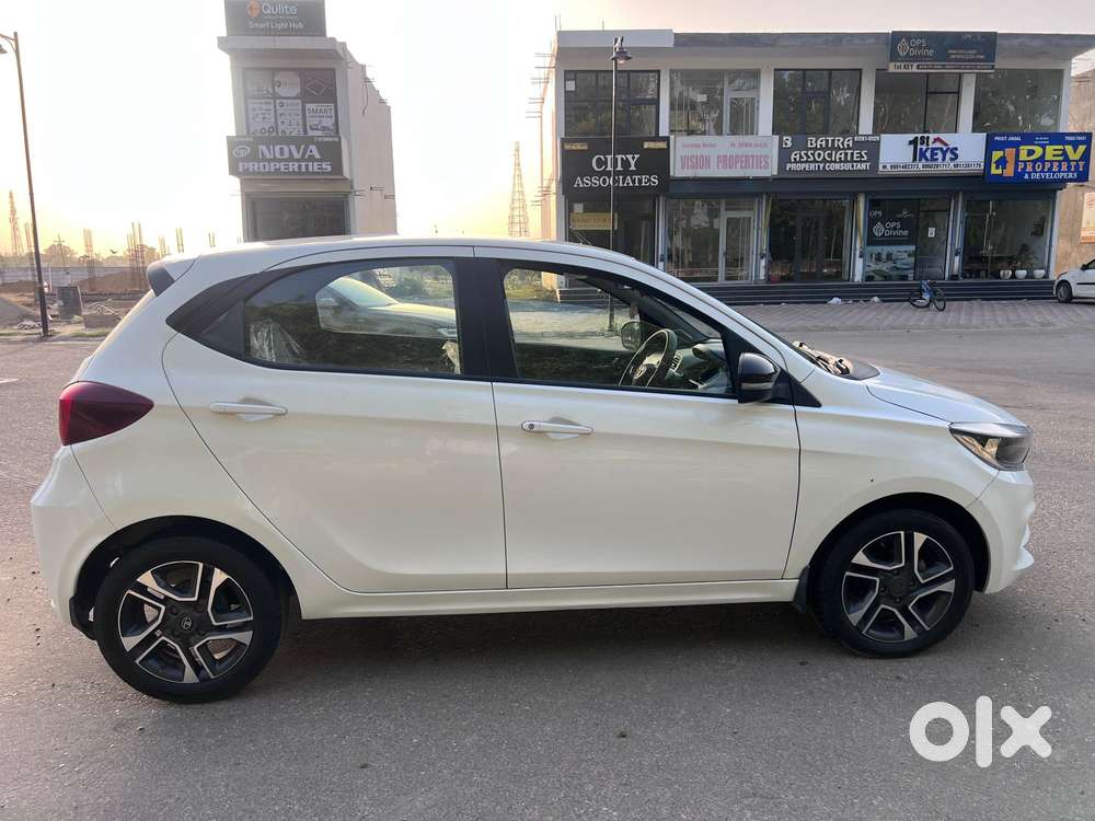 Tata Tiago 1.2 Revotron Xz Wo Alloy, 2021, Petrol