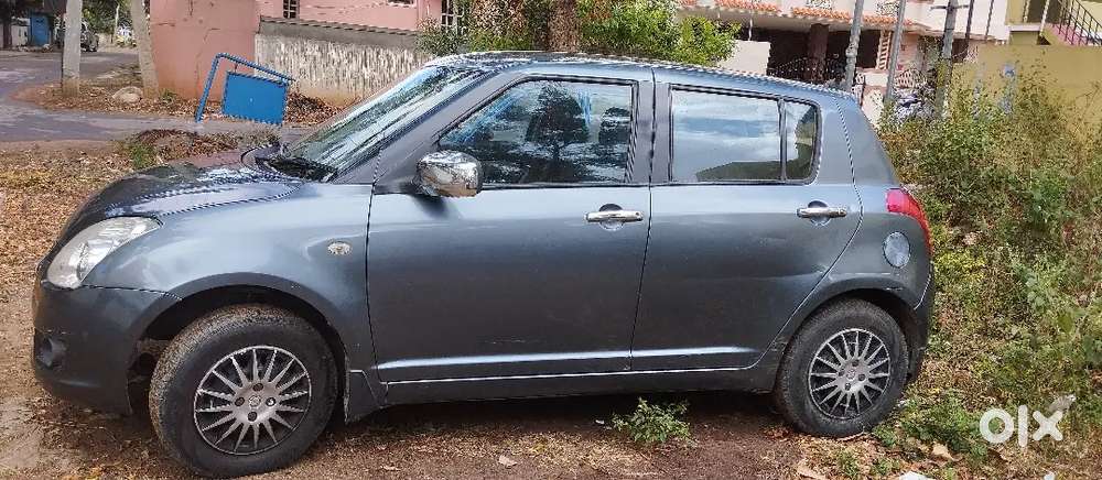 Maruti Suzuki Swift 2009 Petrol 97000 Km Driven
