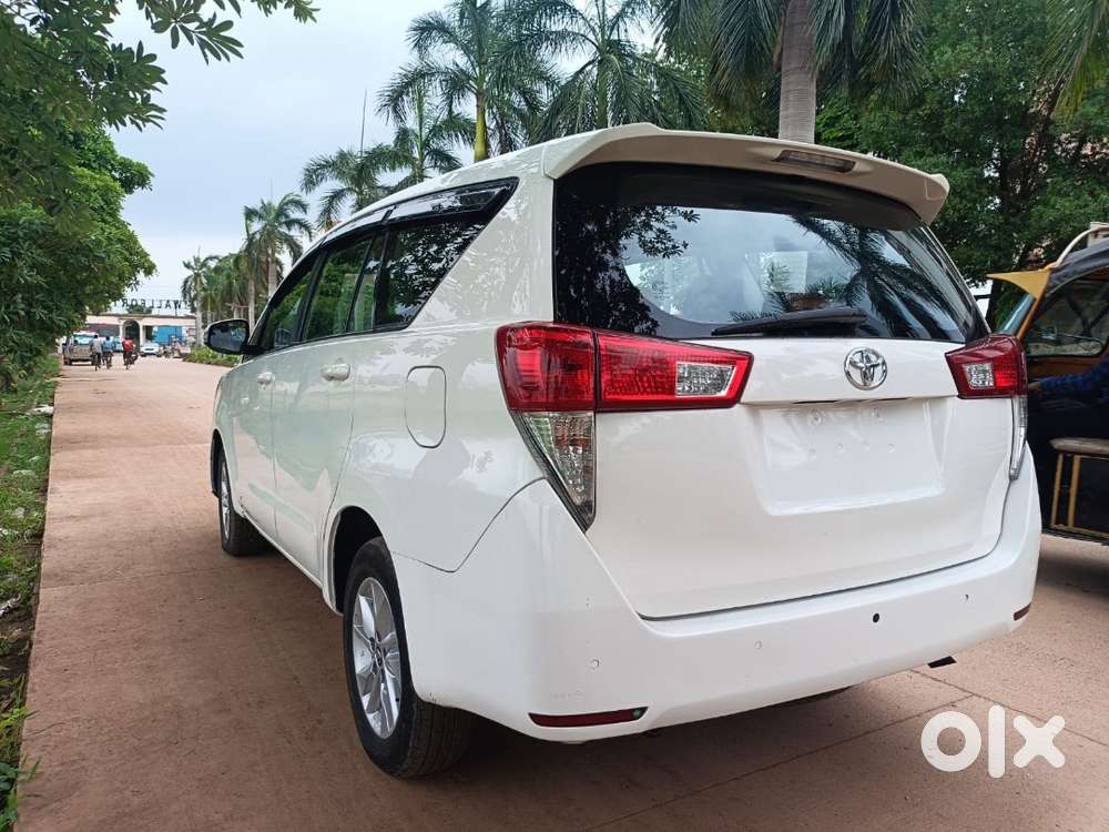 Innova Crysta Gx 8 Seater Feature Loaded.