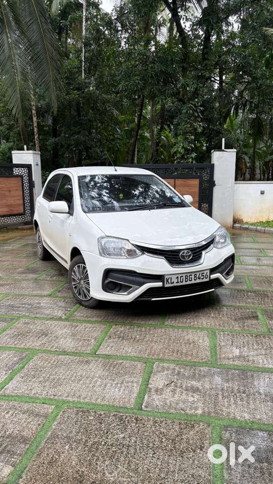 Toyota Etios Liva 2013