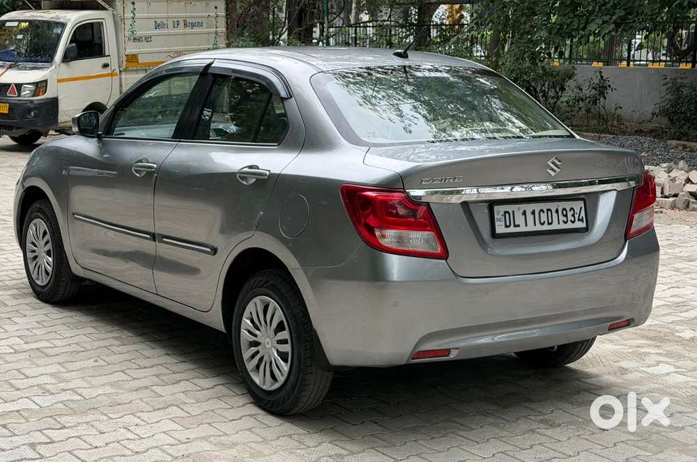 Maruti Suzuki Swift Dzire 1.2 Vxi, 2022, Petrol