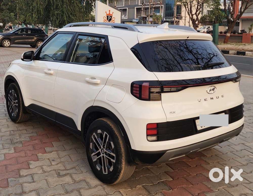 Hyundai Venue Sx Mt, 2022, Diesel