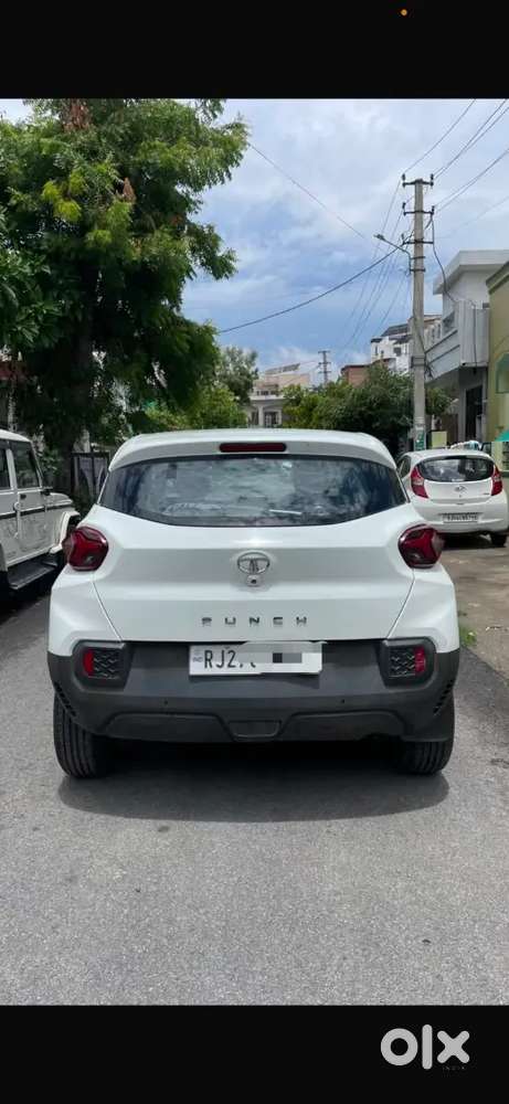 Tata Punch 2022 Model Petrol Automatic Doctors Car First Owner