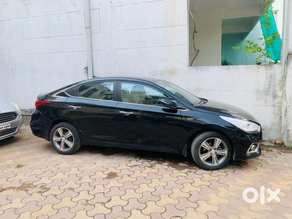 Hyundai Verna Top Model Push Button Sunroof