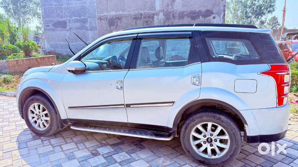 Mahindra Xuv500 W10 2016 Year