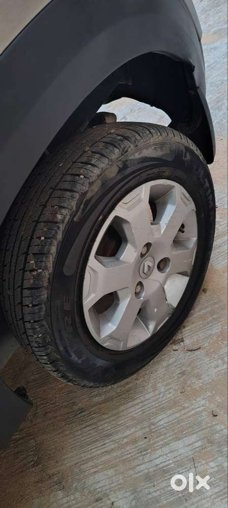 Renault Kwid Climber Rxt 2017  Grey + Orange Edition  Sporty Look