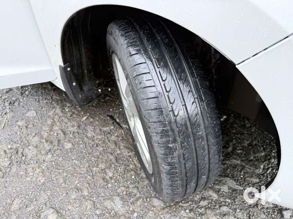 Honda Jazz V Mt Privilege, 2017, Petrol