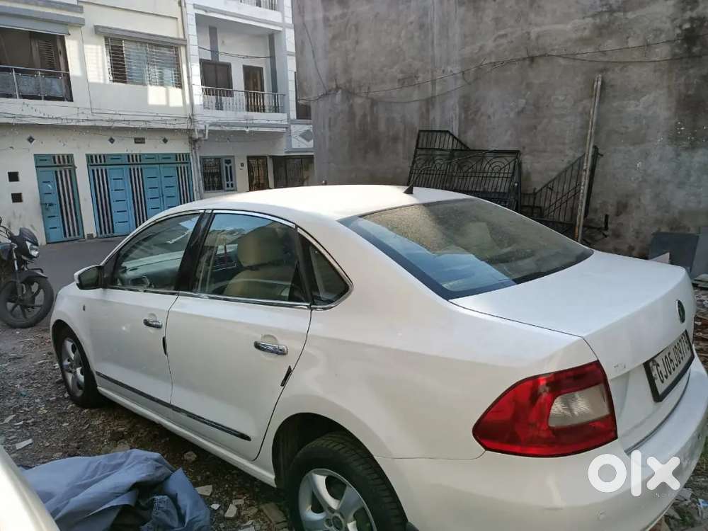 Skoda Rapid 2013 Diesel 85000 Km Driven