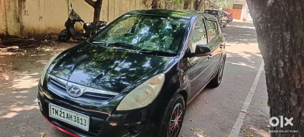 Hyundai I20 Sports Petrol Automatic Top And Model Petrol  2nd Owner