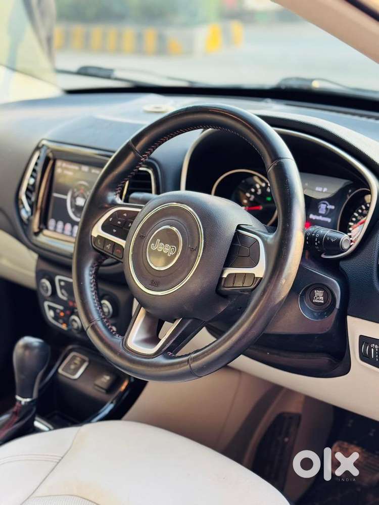 Jeep Compass Limited Plus Automatic Petrol Panaromic Sunroof