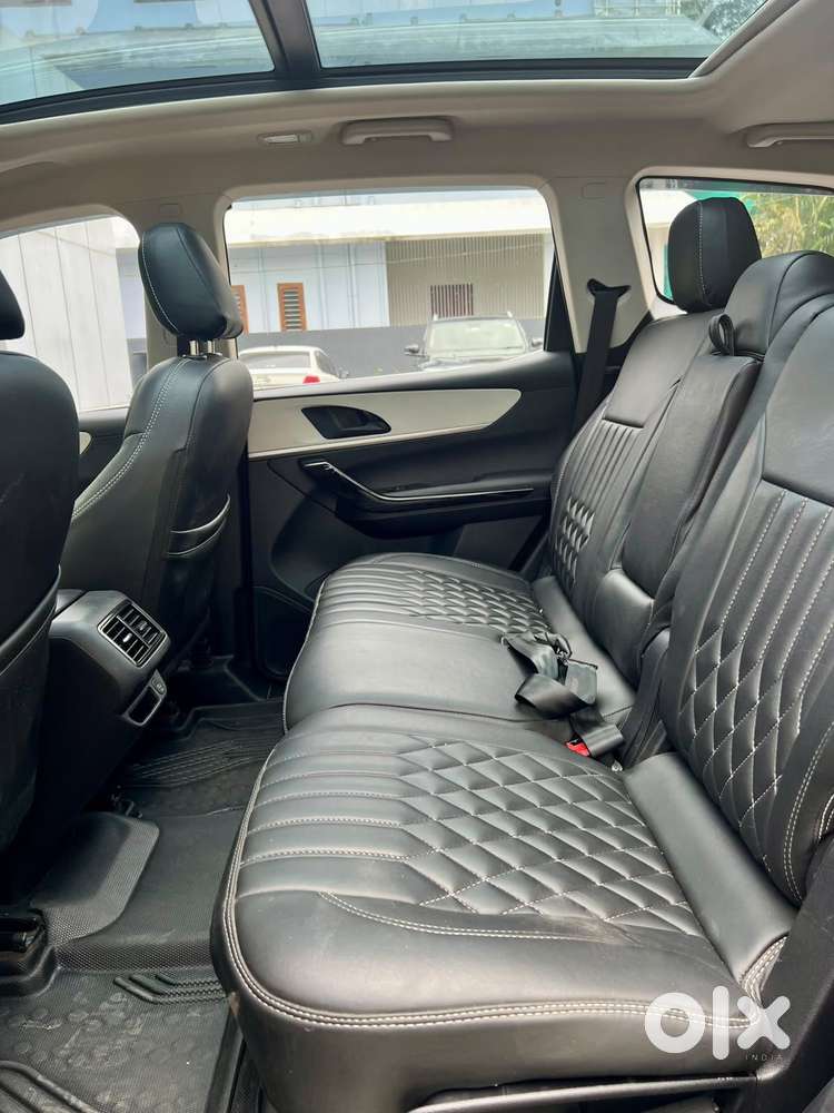 Mahindra Xuv700 2.2 Ax 7 Diesel At Str, 2024, Diesel