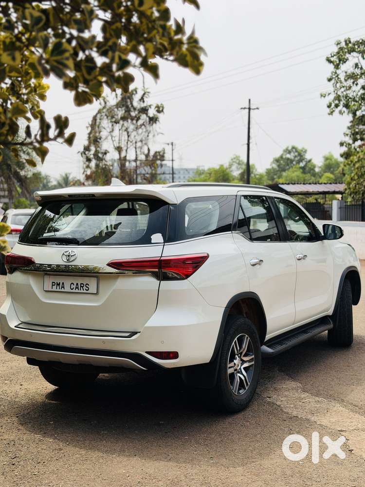 Toyota Fortuner [2021-ongoing] 2.8 2wd Diesel Mt, 2020, Diesel