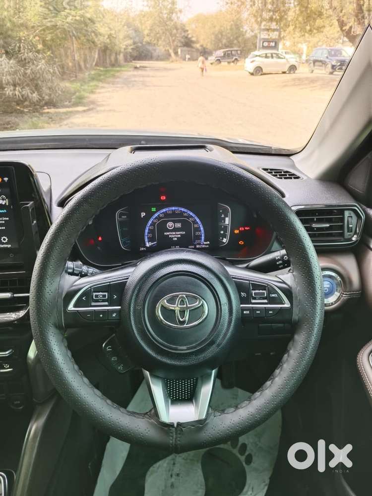 Toyota Urban Cruiser Hyryder 1.5 V Hybrid, 2022, Petrol
