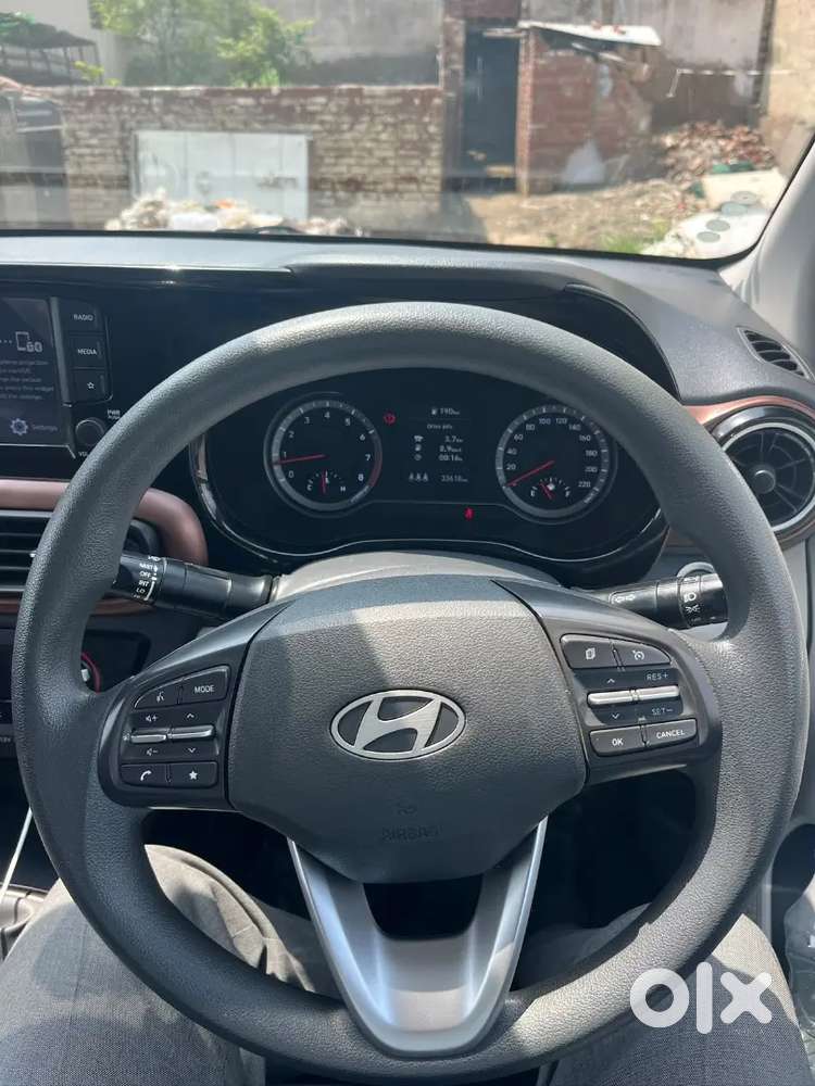 Hyundai Aura 1.2 Petrol Manual 2024