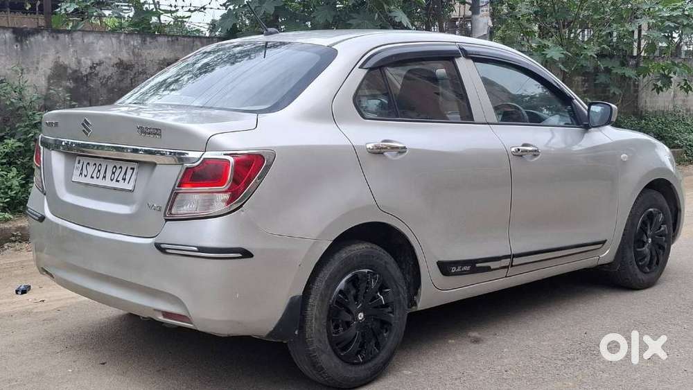 Maruti Suzuki Dzire 1.2 Lxi, 2019, Petrol